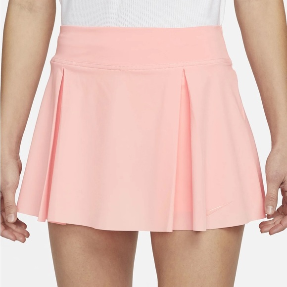 Nike Pants - Nike Women's Spring Club Skirt in bleached coral blush